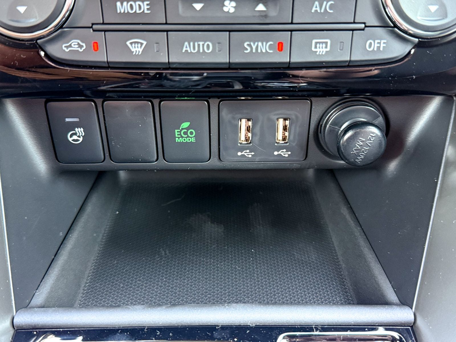 2026 Mitsubishi Eclipse Cross Black Edition - Photo 33