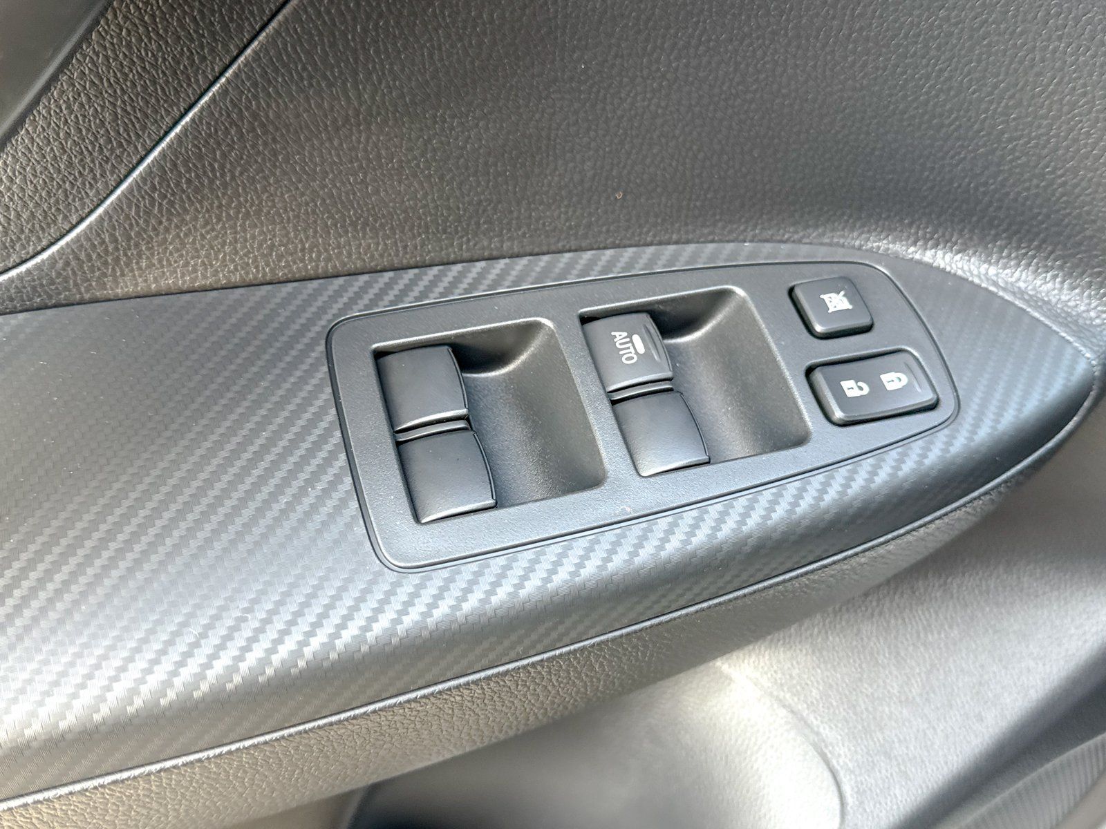 2026 Mitsubishi Eclipse Cross Black Edition - Photo 18