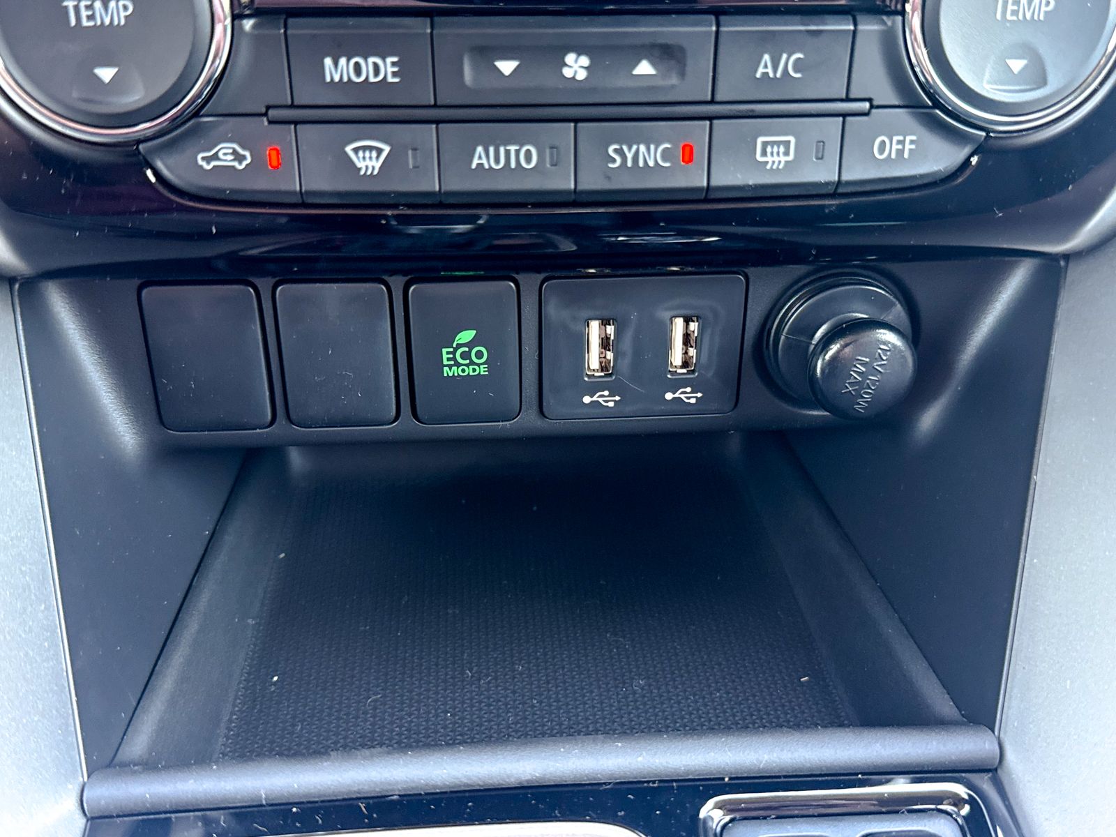 2026 Mitsubishi Eclipse Cross SE - Photo 36