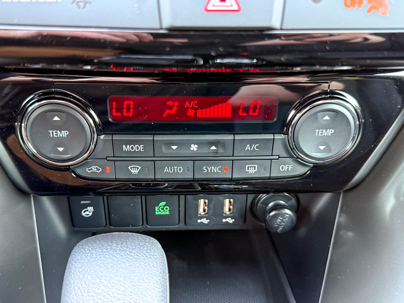 2026 Mitsubishi Eclipse Cross Black Edition - Photo 30