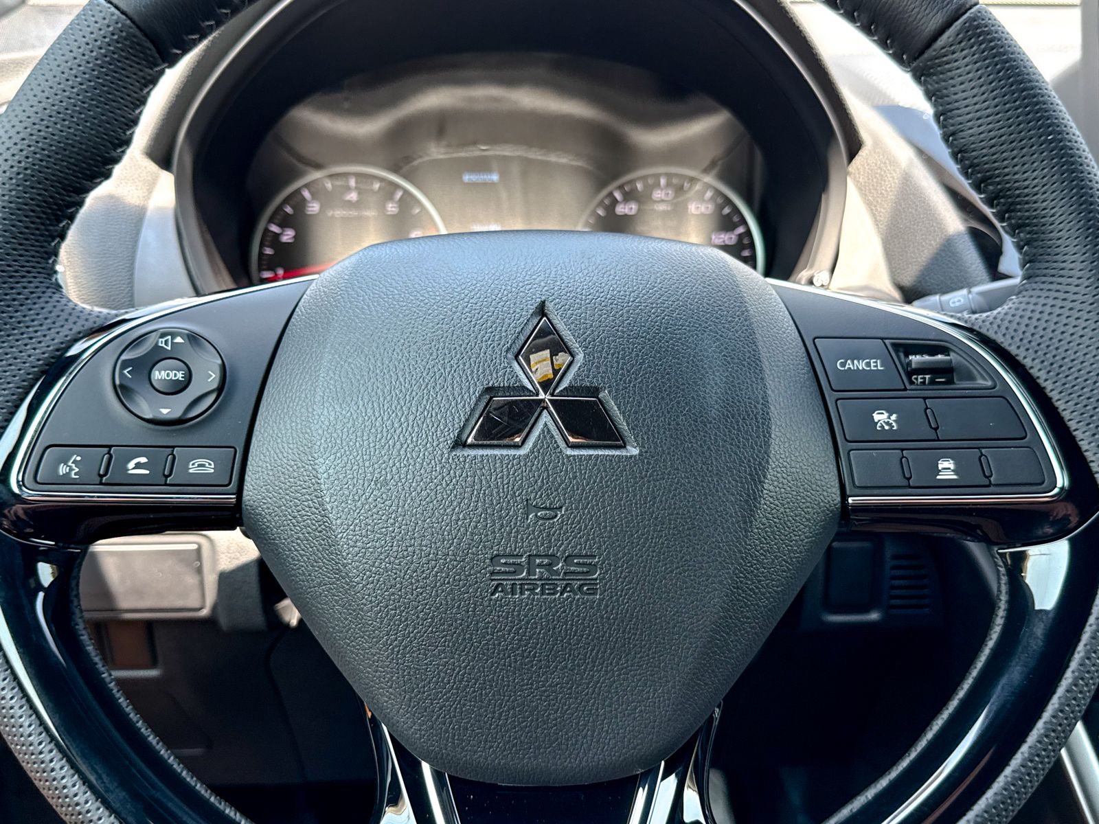2026 Mitsubishi Eclipse Cross Black Edition - Photo 42