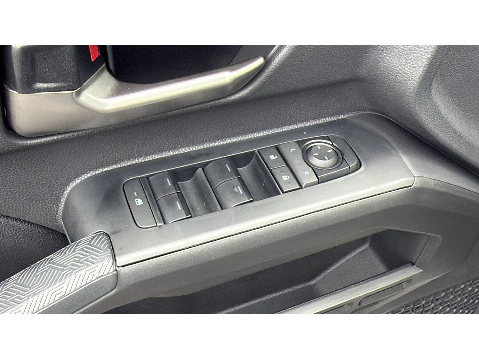 2026 Toyota Tacoma TRD Sport - Photo 13