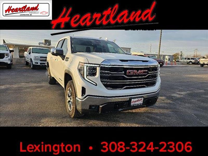 2024 GMC Sierra 1500 SLT