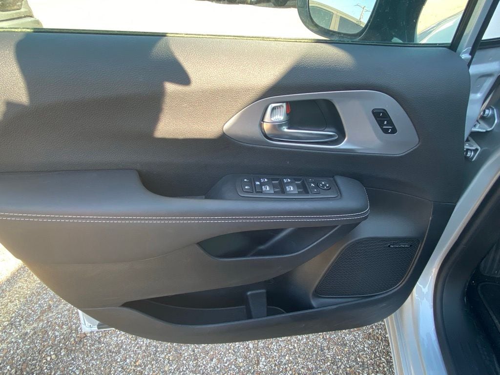 2026 Chrysler Pacifica Limited - Photo 27