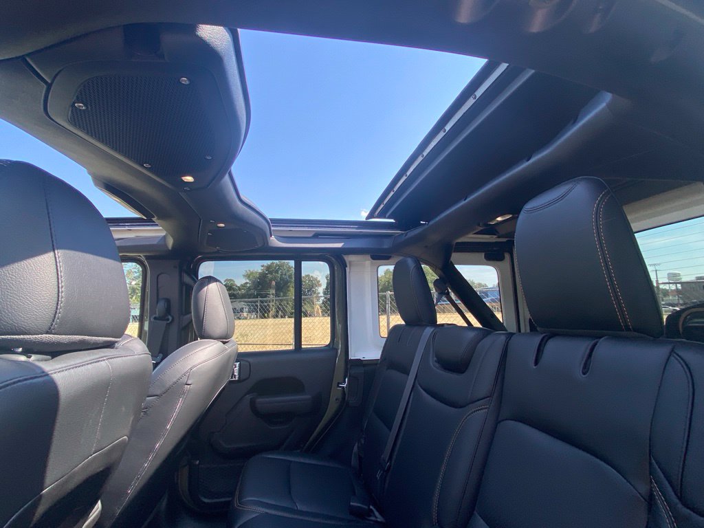 2025 Jeep Wrangler 4-Door Willys - Photo 33