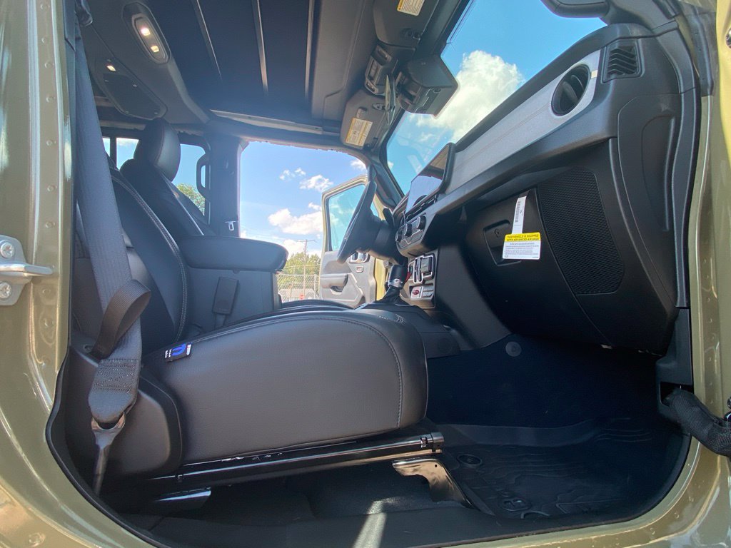 2025 Jeep Wrangler 4-Door Willys - Photo 19
