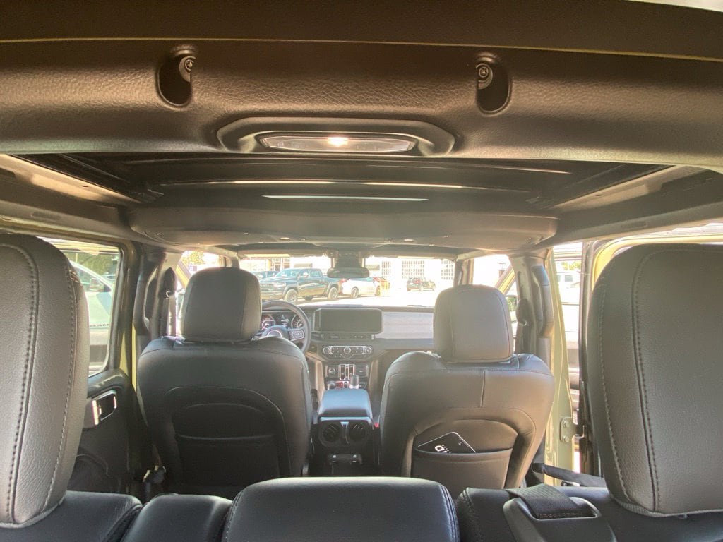 2025 Jeep Wrangler 4-Door Willys - Photo 31
