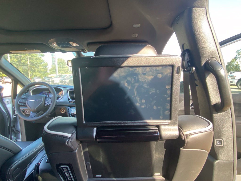 2026 Chrysler Pacifica Limited - Photo 19