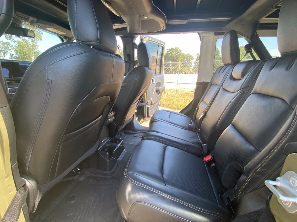 2025 Jeep Wrangler 4-Door Willys - Photo 25