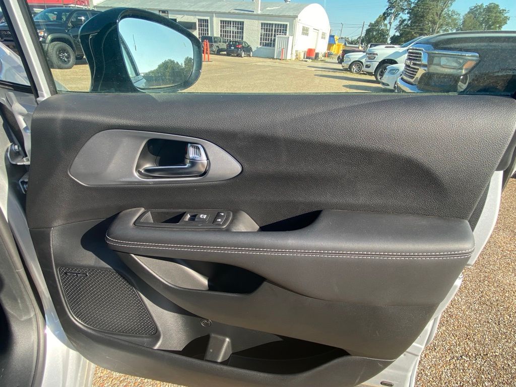 2026 Chrysler Pacifica Limited - Photo 28