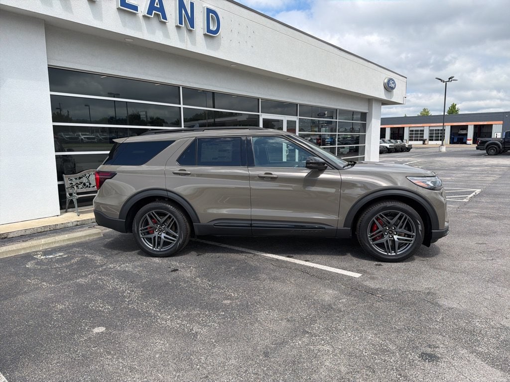 New 2026 Ford Explorer ST-Line SUV