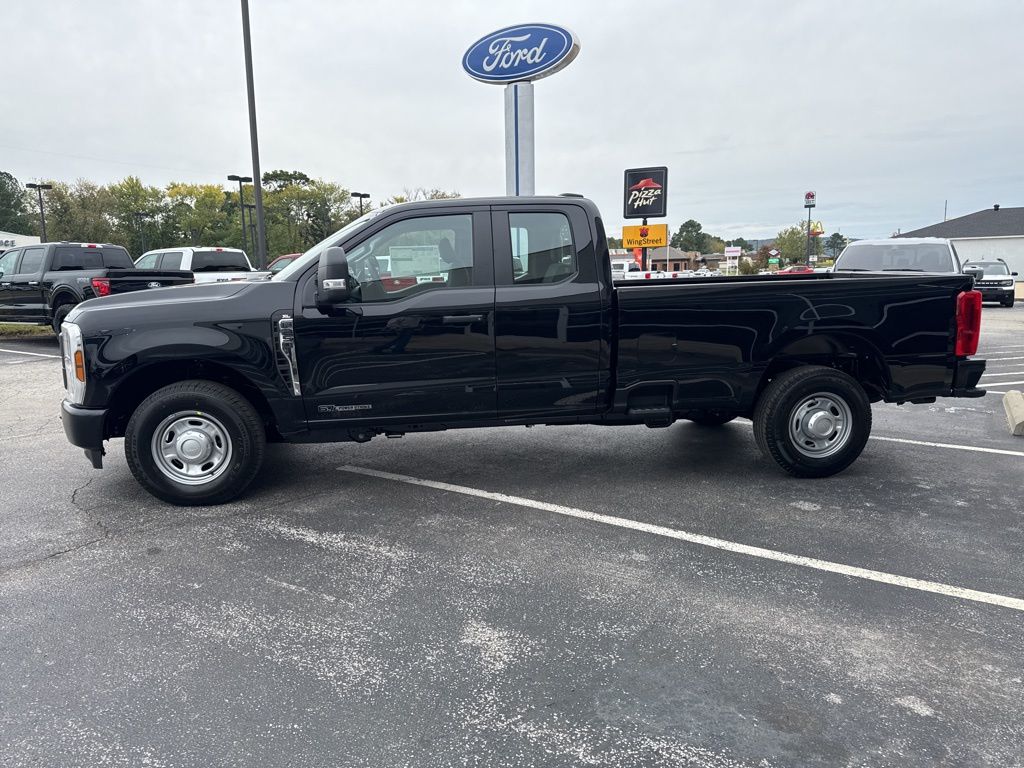 2026 Ford F-250 Super Duty XL - Photo 7