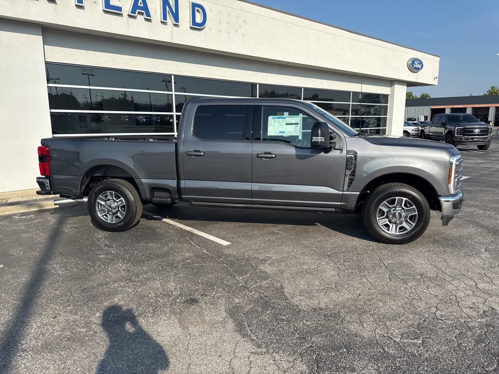 New 2026 Ford F-350SD Lariat Truck