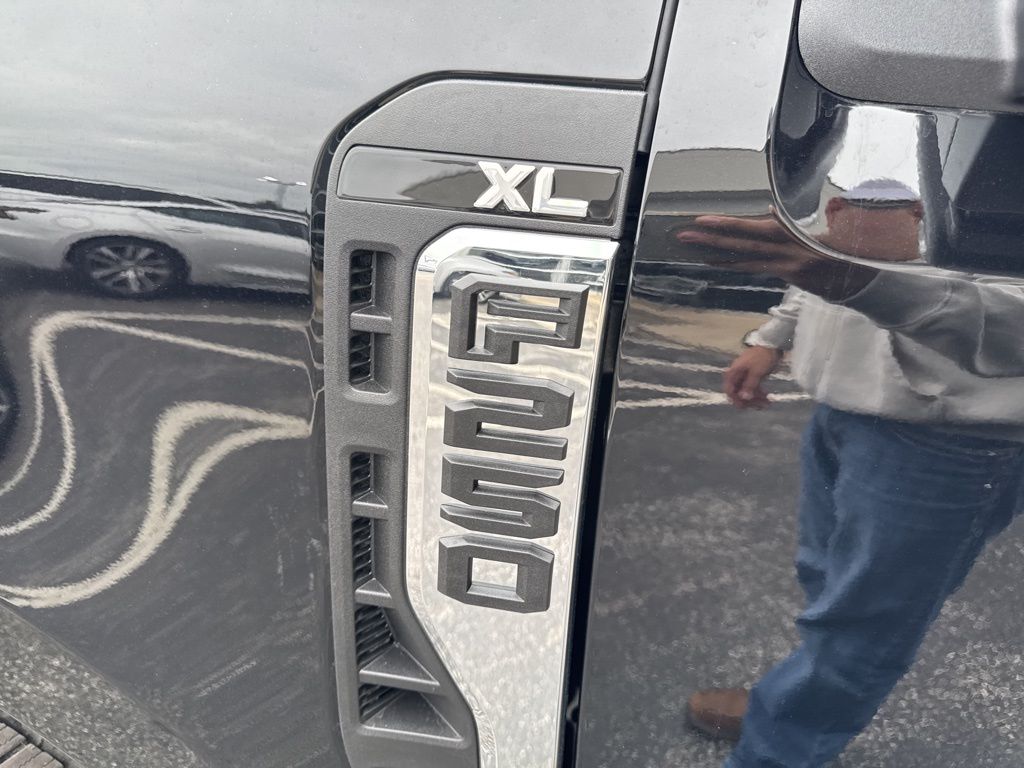 2026 Ford F-250 Super Duty XL - Photo 11