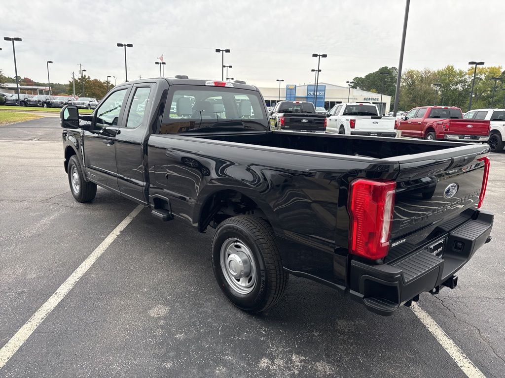 2026 Ford F-250 Super Duty XL - Photo 8