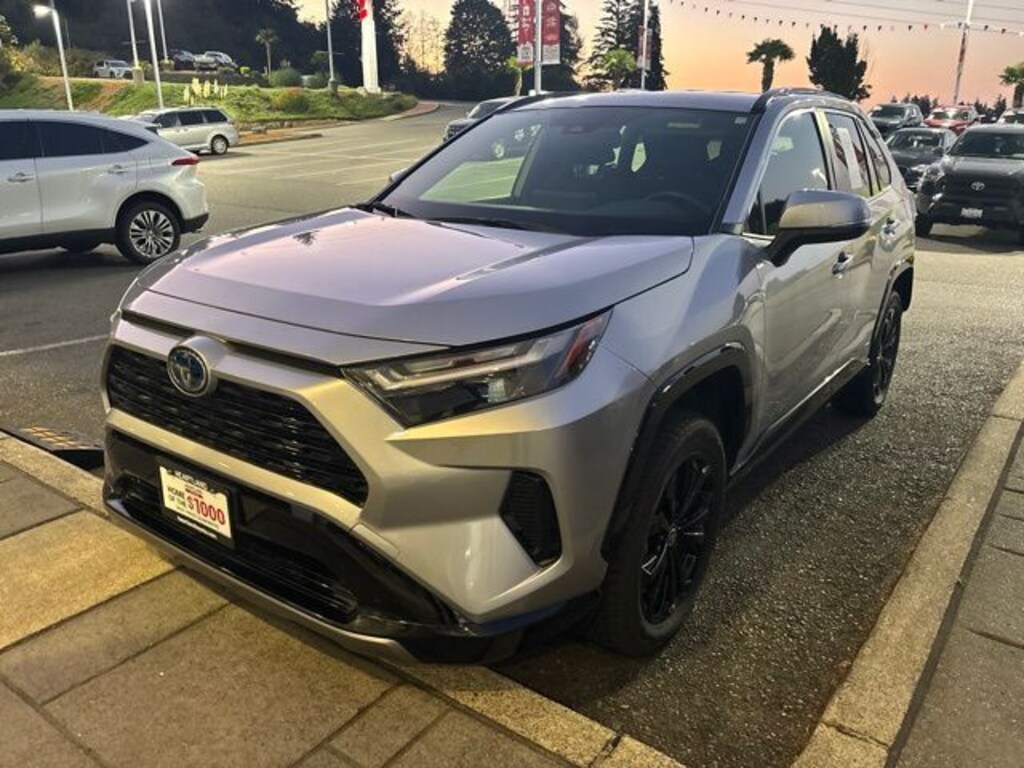 Used 2023 Toyota RAV4 Hybrid SE SUV