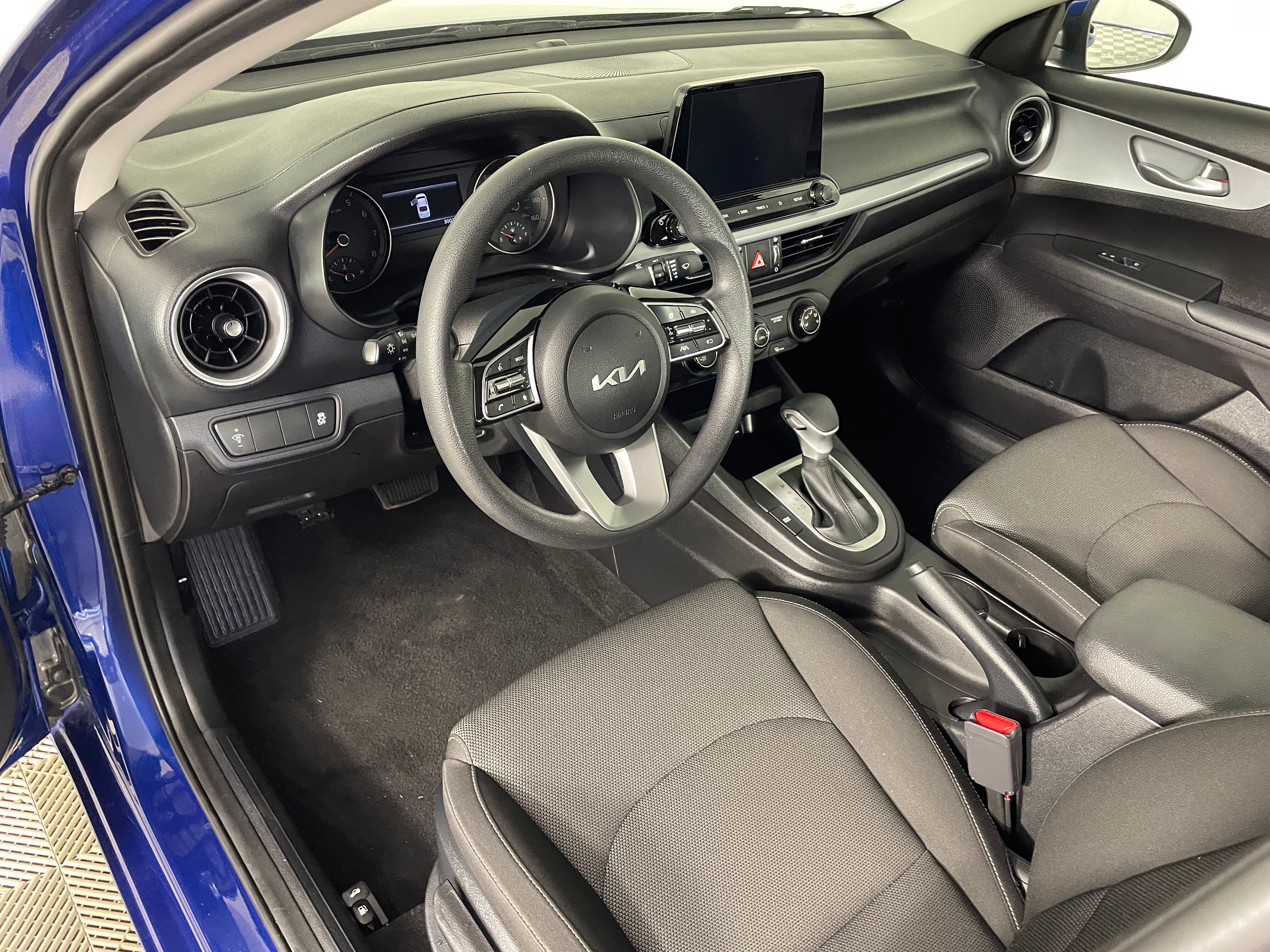 Used 2023 Kia Forte LXS Sedan