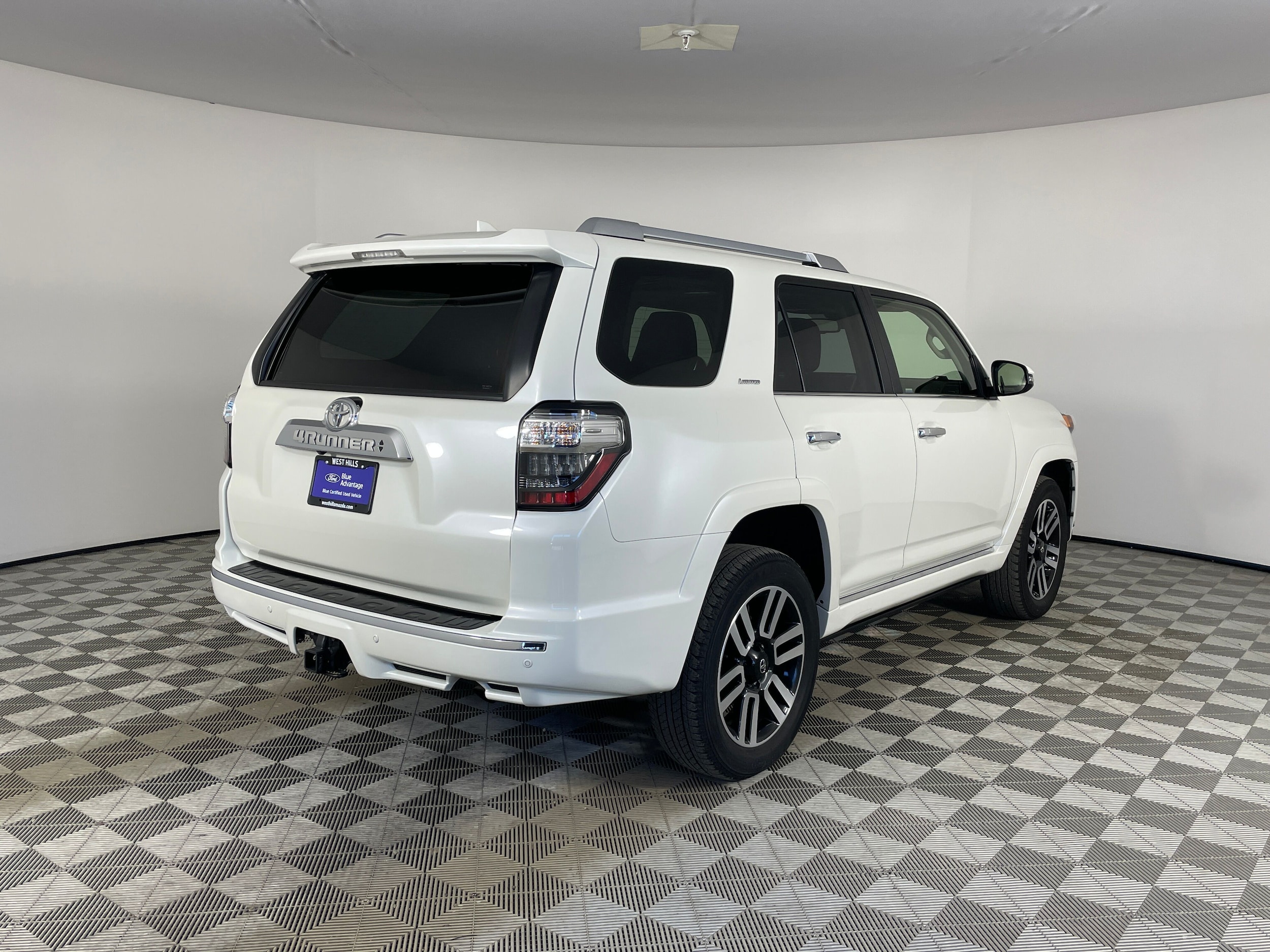 2023 Toyota 4Runner Limited - Photo 23