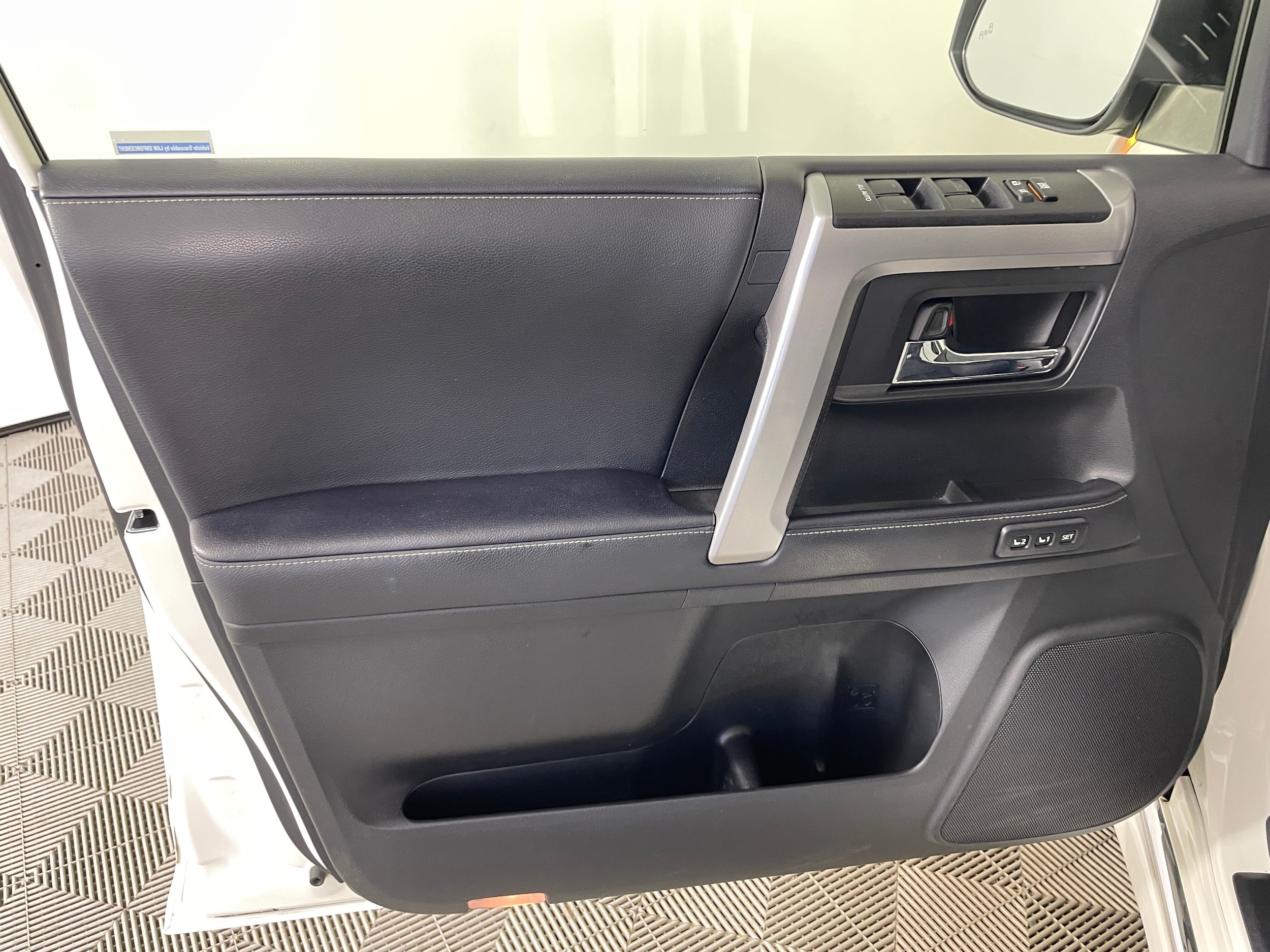 2023 Toyota 4Runner Limited - Photo 15