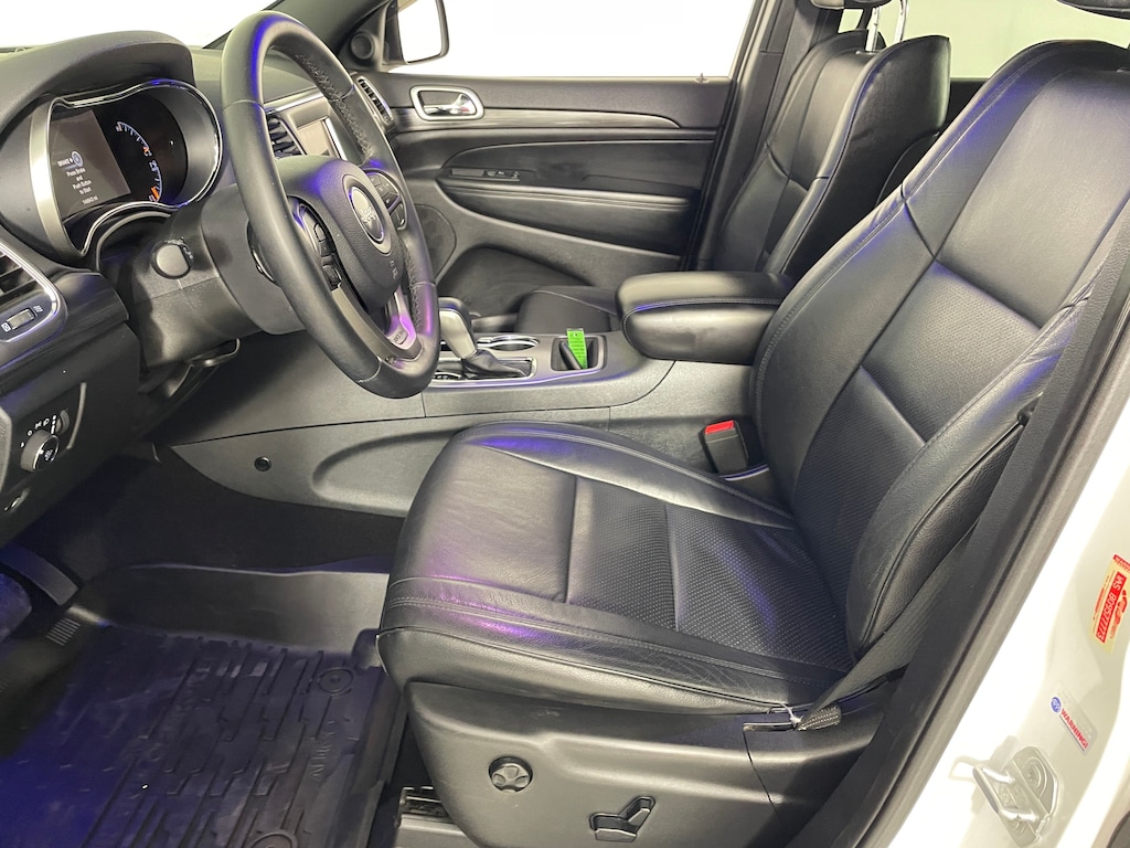 Used 2019 Jeep Grand Cherokee Laredo SUV