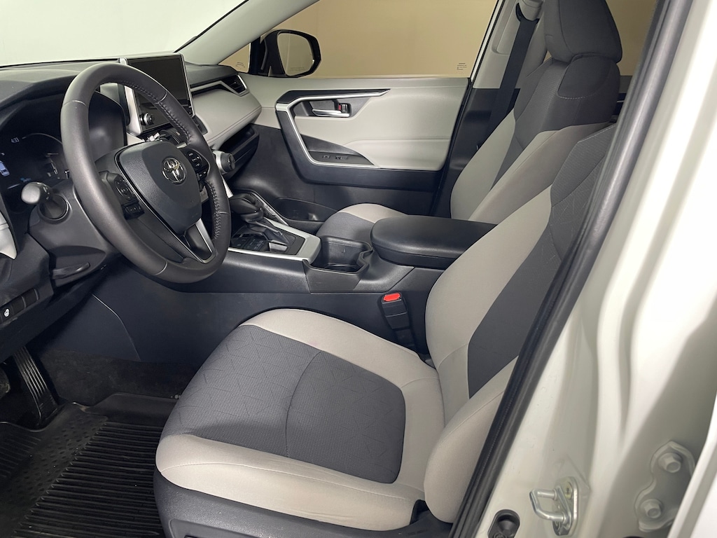 Used 2024 Toyota RAV4 XLE SUV