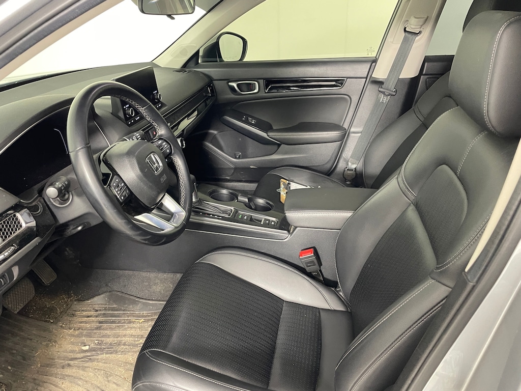 Used 2024 Honda Civic EX-L Hatchback