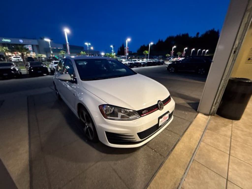 Used 2016 Volkswagen Golf GTI S 4-Door Hatchback