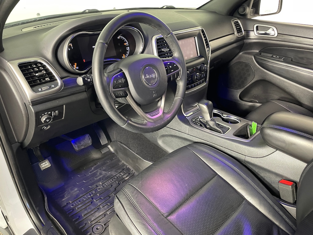 Used 2019 Jeep Grand Cherokee Laredo SUV
