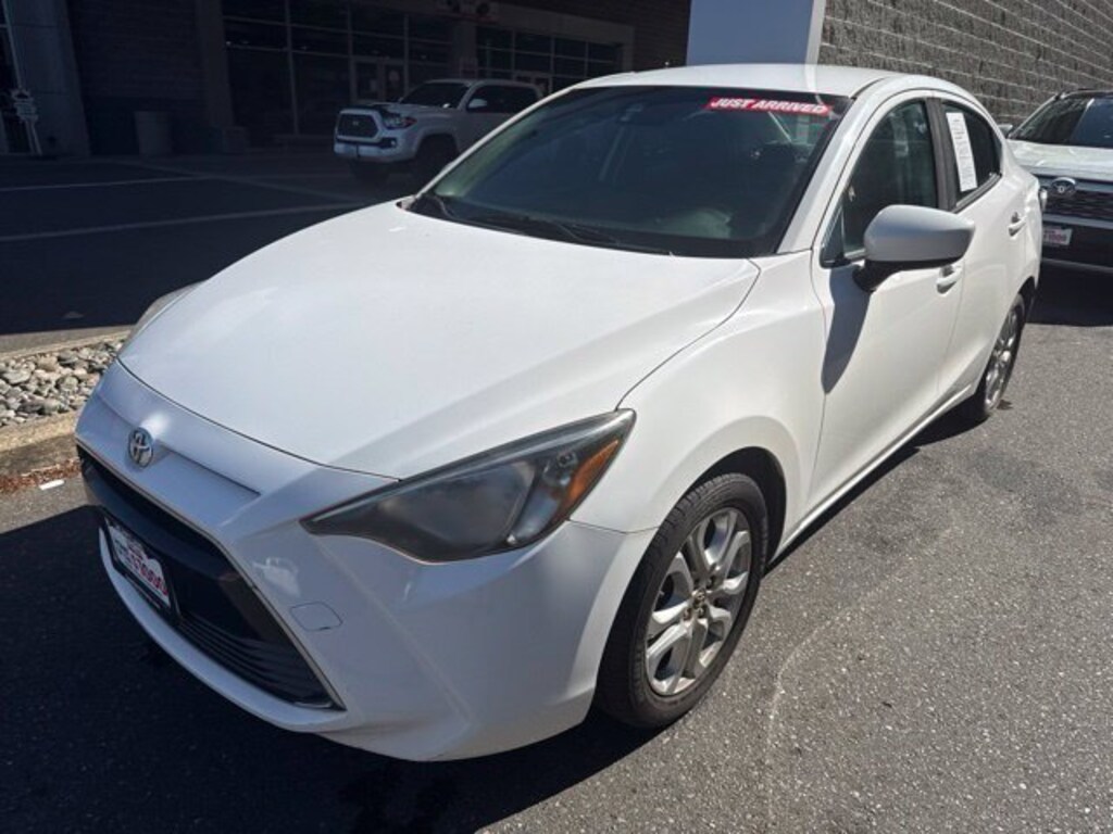 Used 2017 Toyota Yaris iA Base Sedan