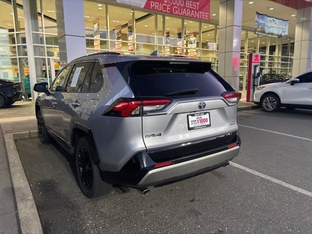 Used 2023 Toyota RAV4 Hybrid SE SUV