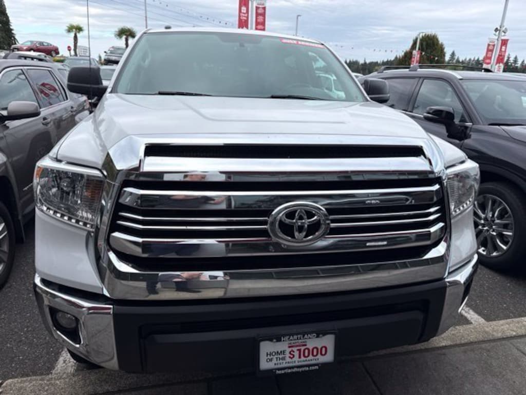Used 2017 Toyota Tundra SR5 5.7L V8 Truck CrewMax