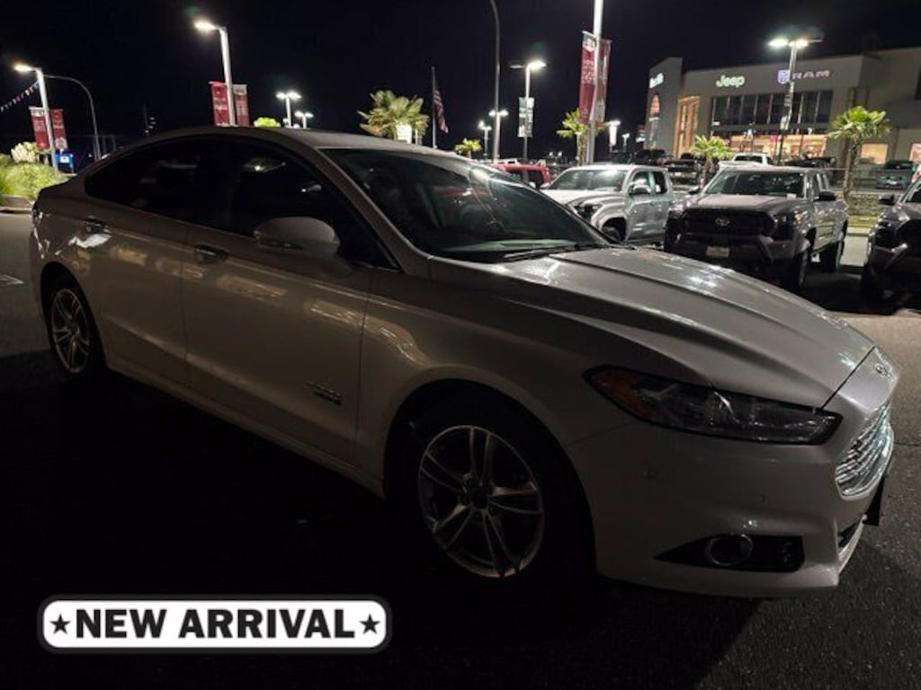 Used 2016 Ford Fusion Energi Titanium Sedan