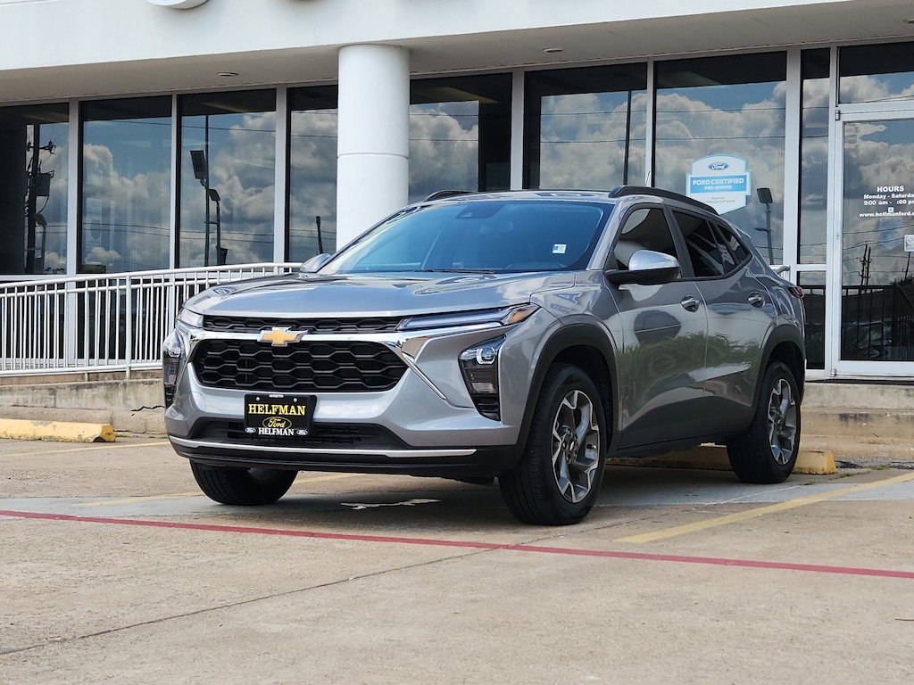 Used 2026 Chevrolet Trax LT SUV