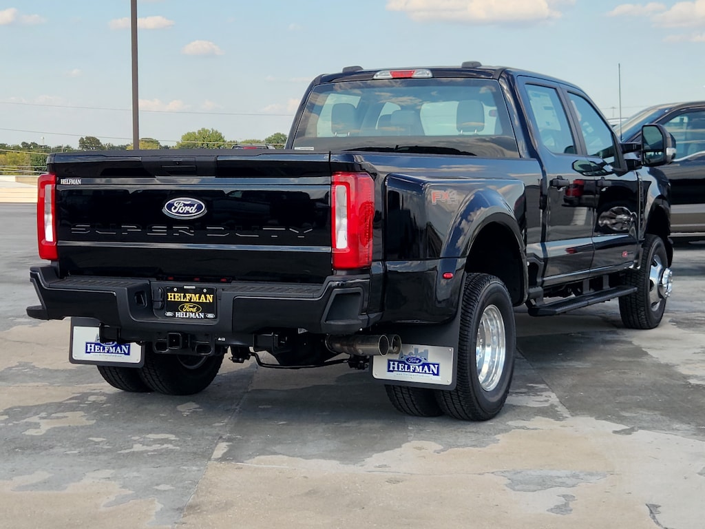 New 2027 Ford Super Duty F-350® XL TRUCK