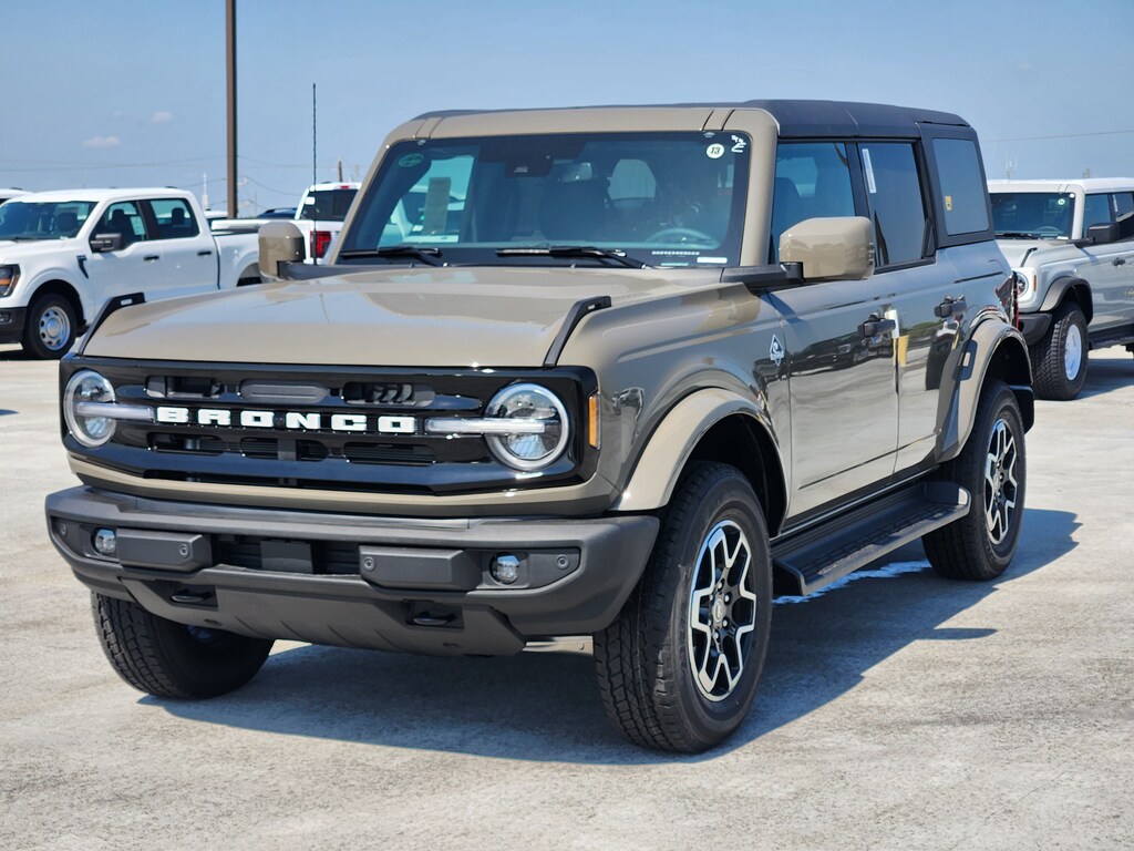 New 2026 Ford Bronco Outer Banks® SUV