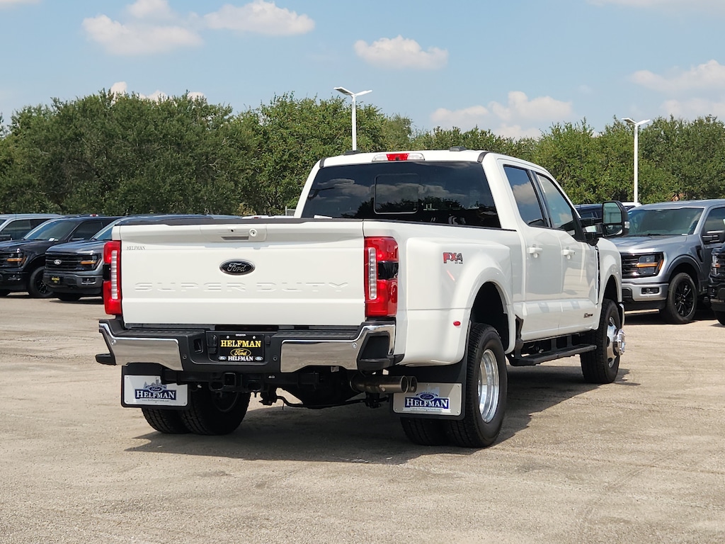 New 2026 Ford Super Duty F-350® Lariat® TRUCK
