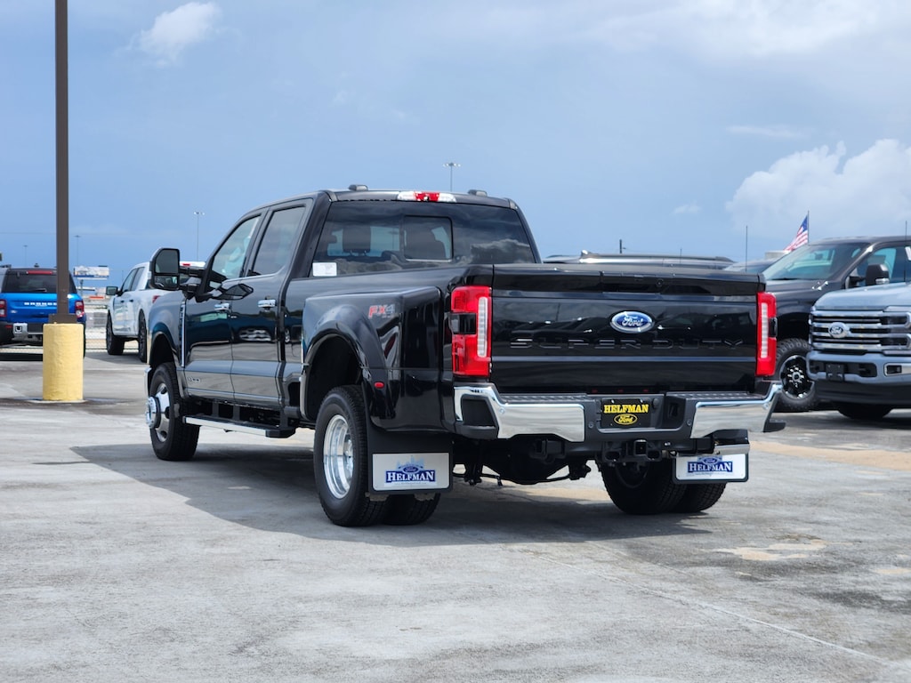 New 2026 Ford Super Duty F-350® Lariat® TRUCK