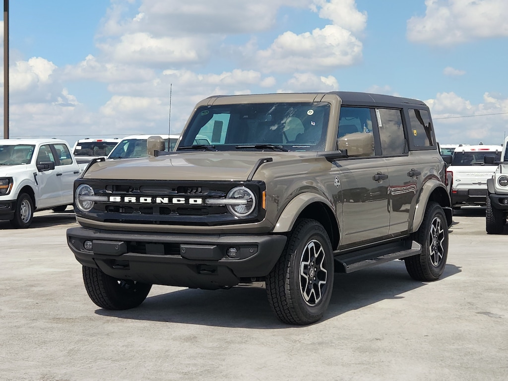 New 2026 Ford Bronco Outer Banks® SUV
