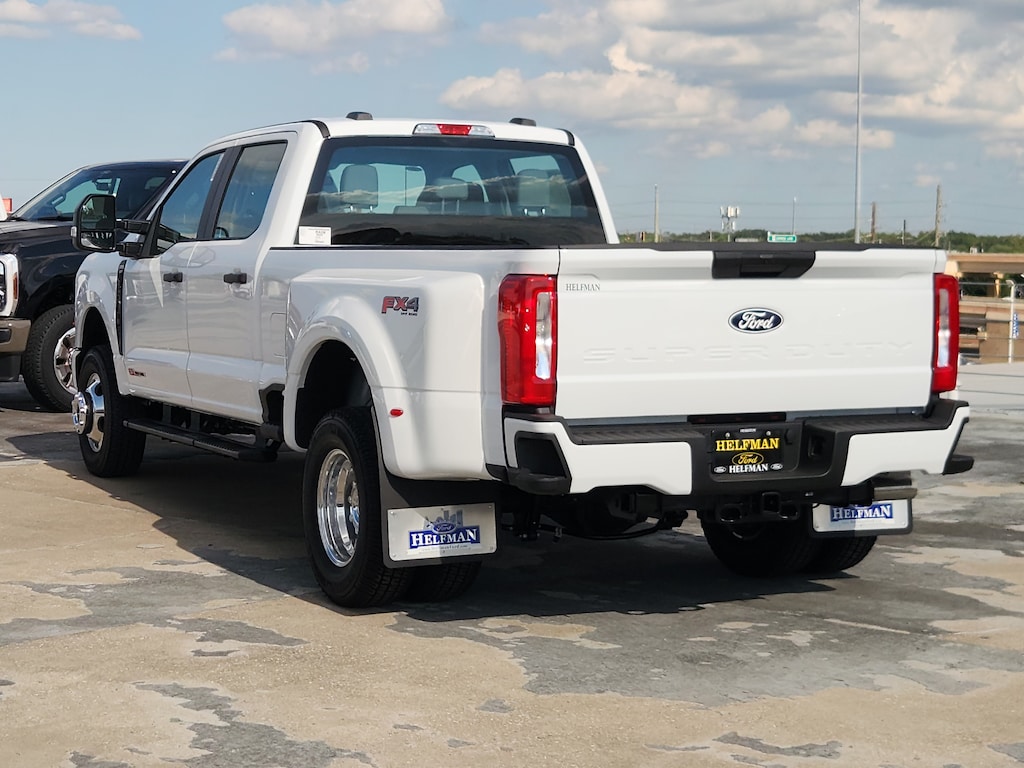 New 2027 Ford Super Duty F-350® XL TRUCK