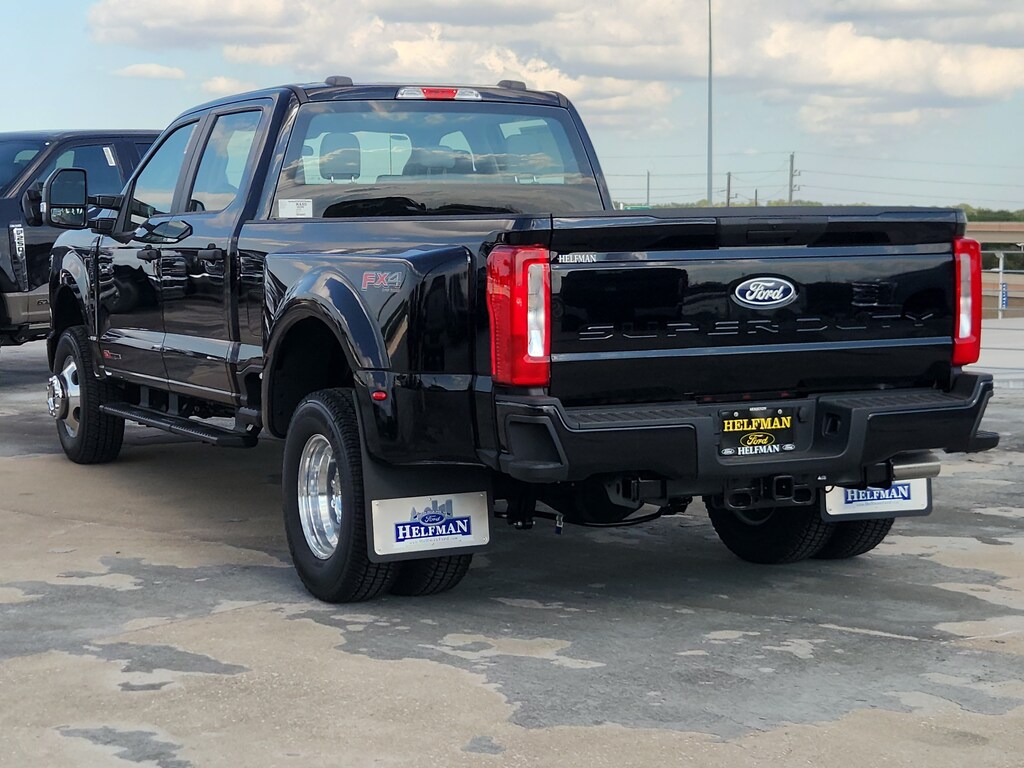 New 2027 Ford Super Duty F-350® XL TRUCK