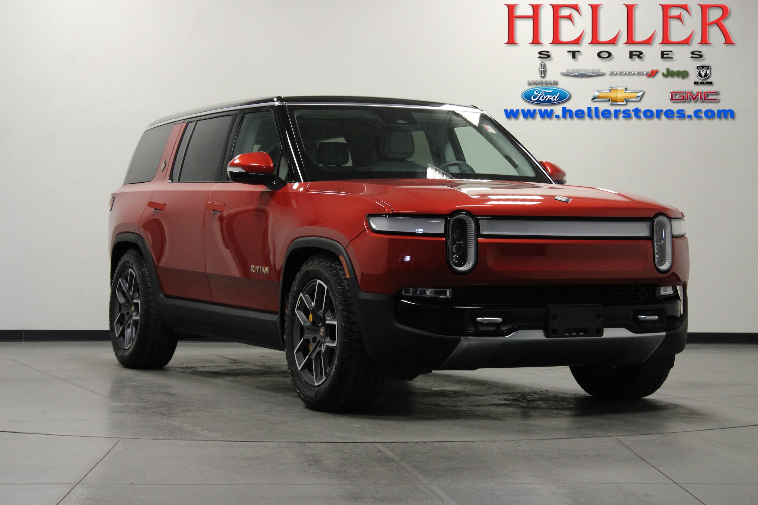 2023 Rivian R1S