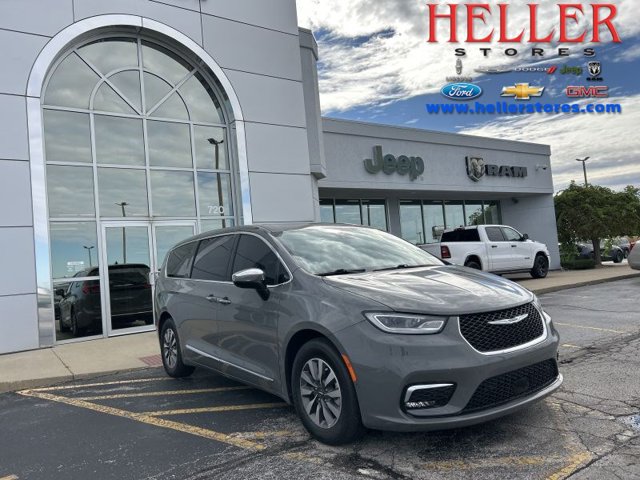 2023 Chrysler Pacifica Hybrid Limited