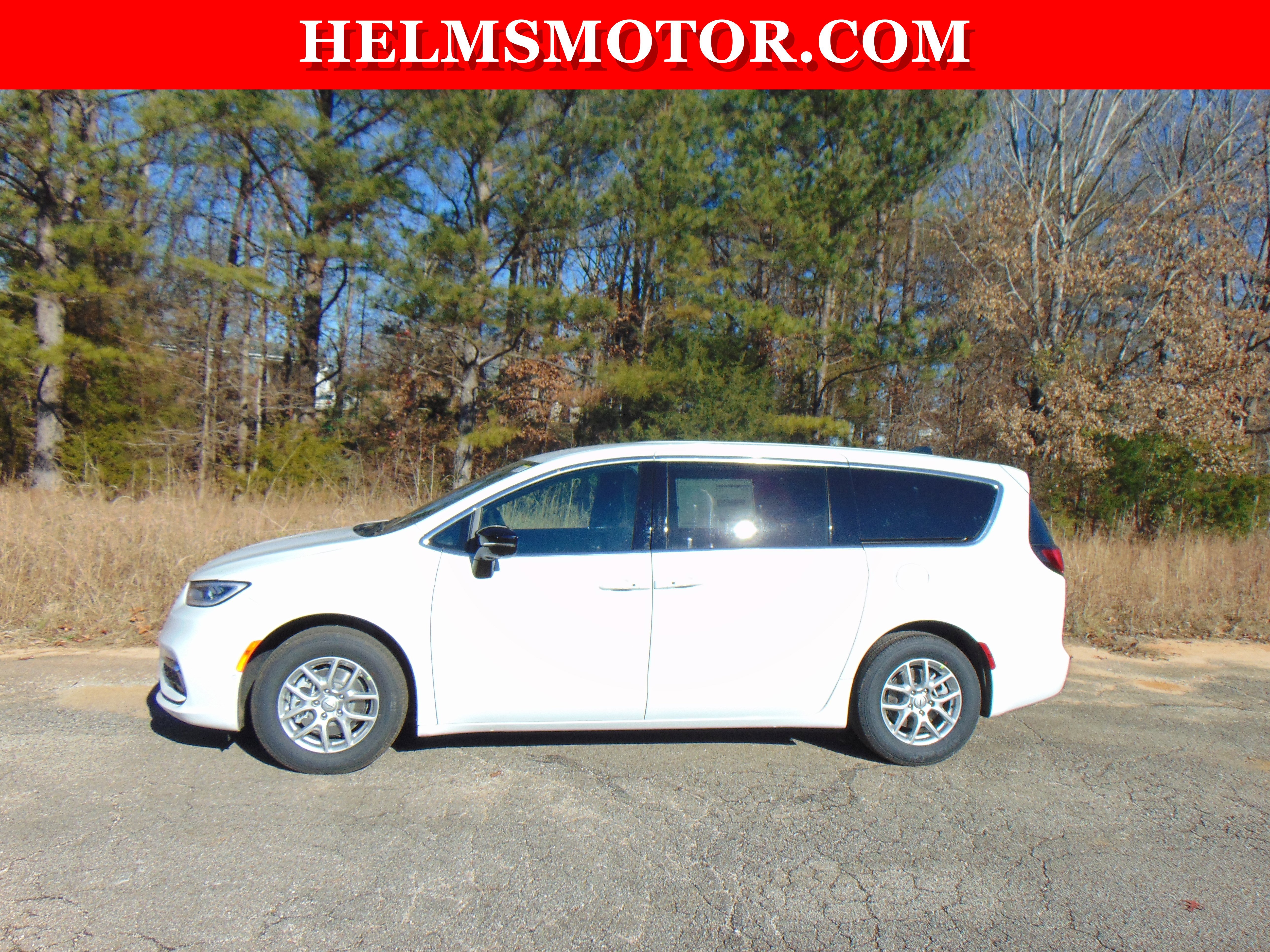 New 2026 Chrysler Pacifica SELECT Passenger Van
