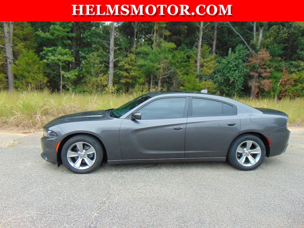 Used 2015 Dodge Charger SXT Sedan