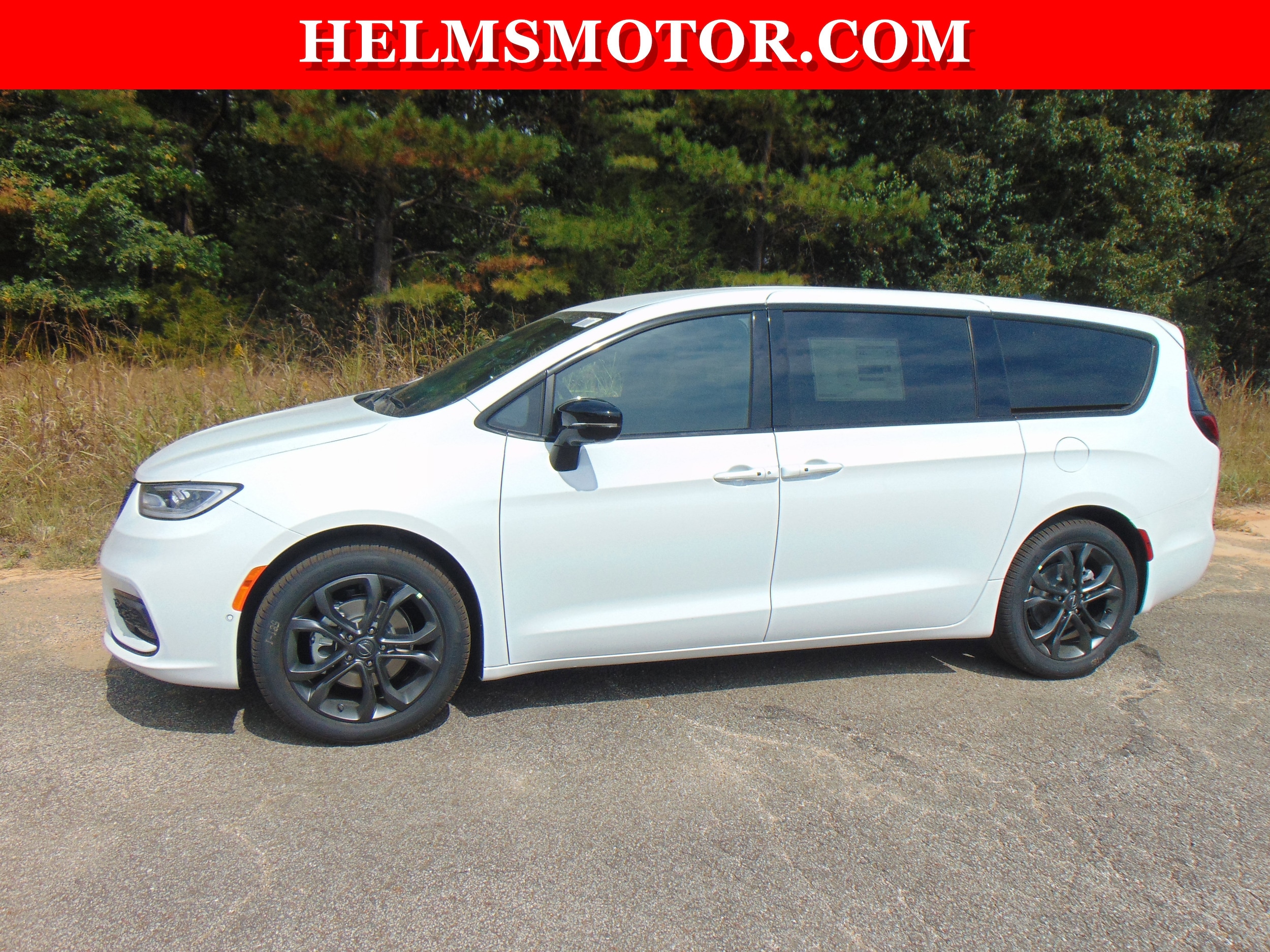 2026 Chrysler Pacifica Select - Photo 2