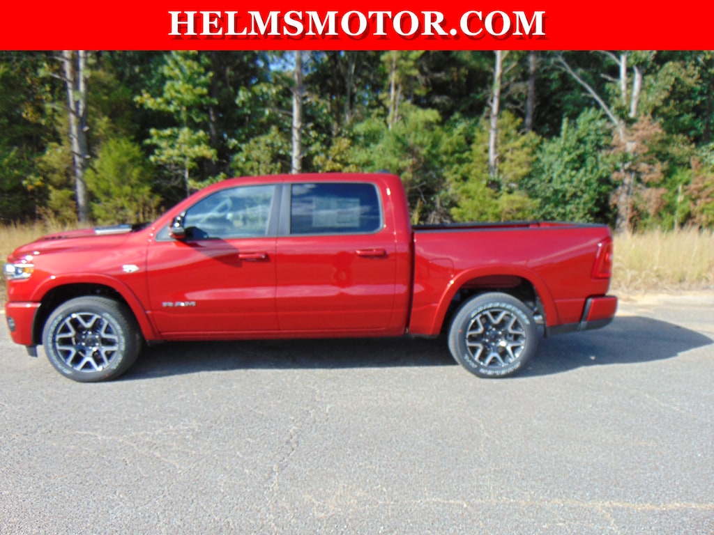 New 2026 Ram 1500 LARAMIE CREW CAB 4X4 5'7 BOX Pickup
