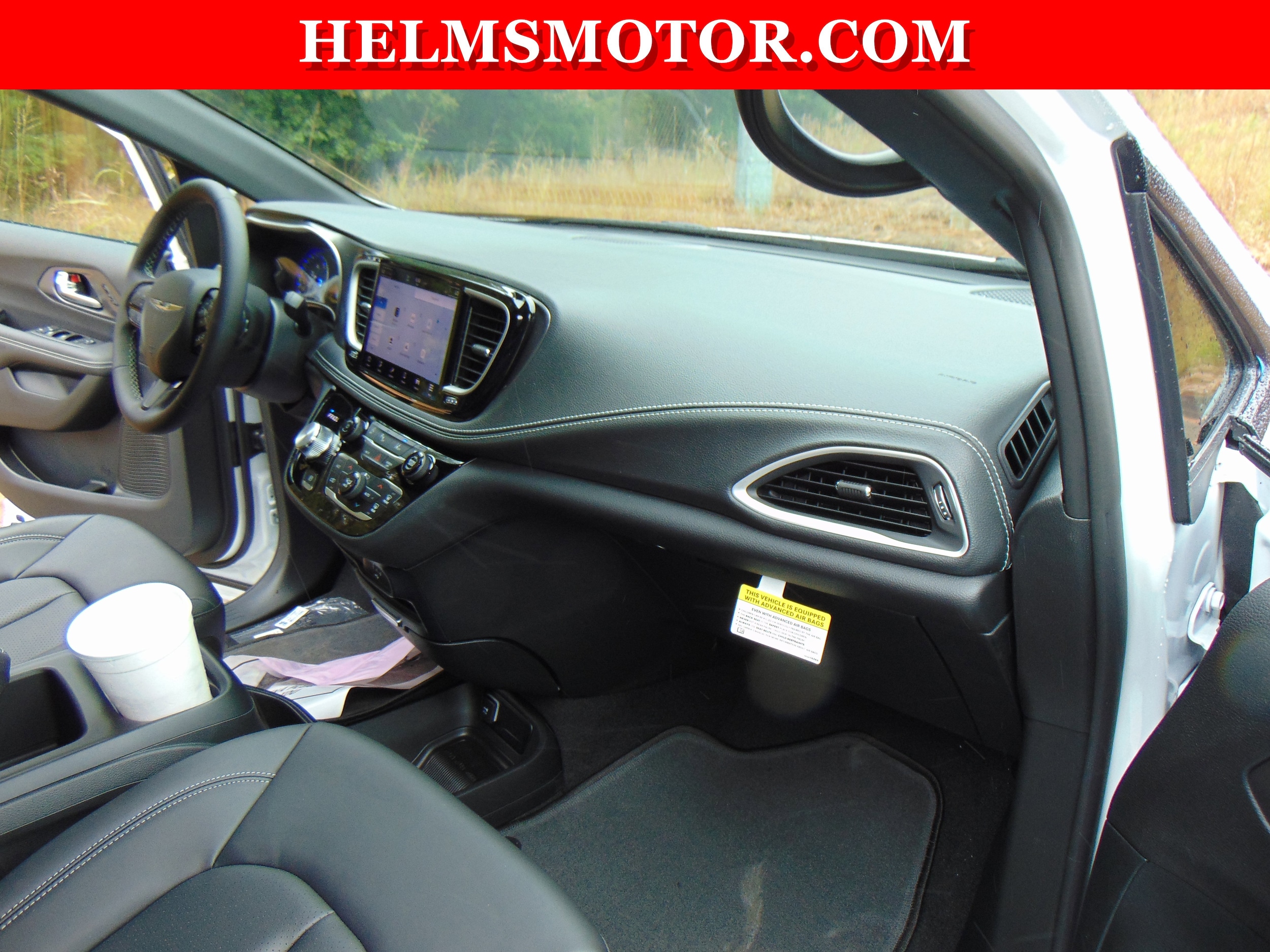 2026 Chrysler Pacifica Select - Photo 37