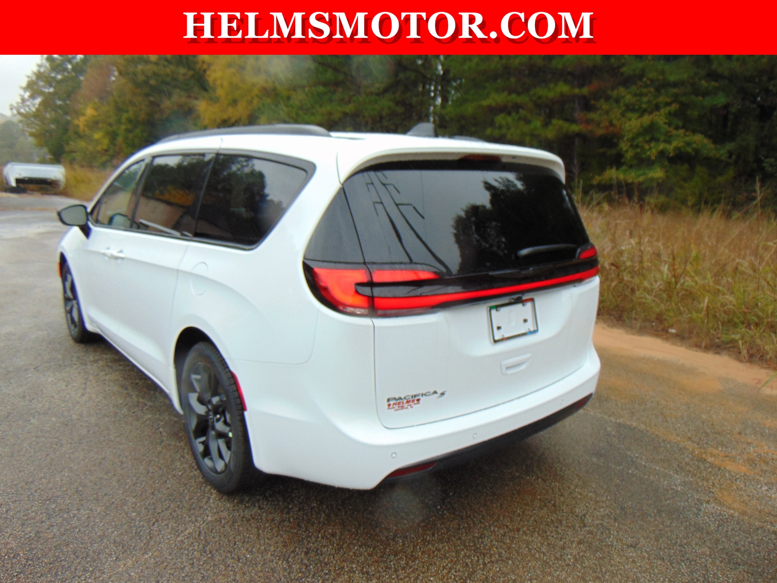 2026 Chrysler Pacifica Select - Photo 8