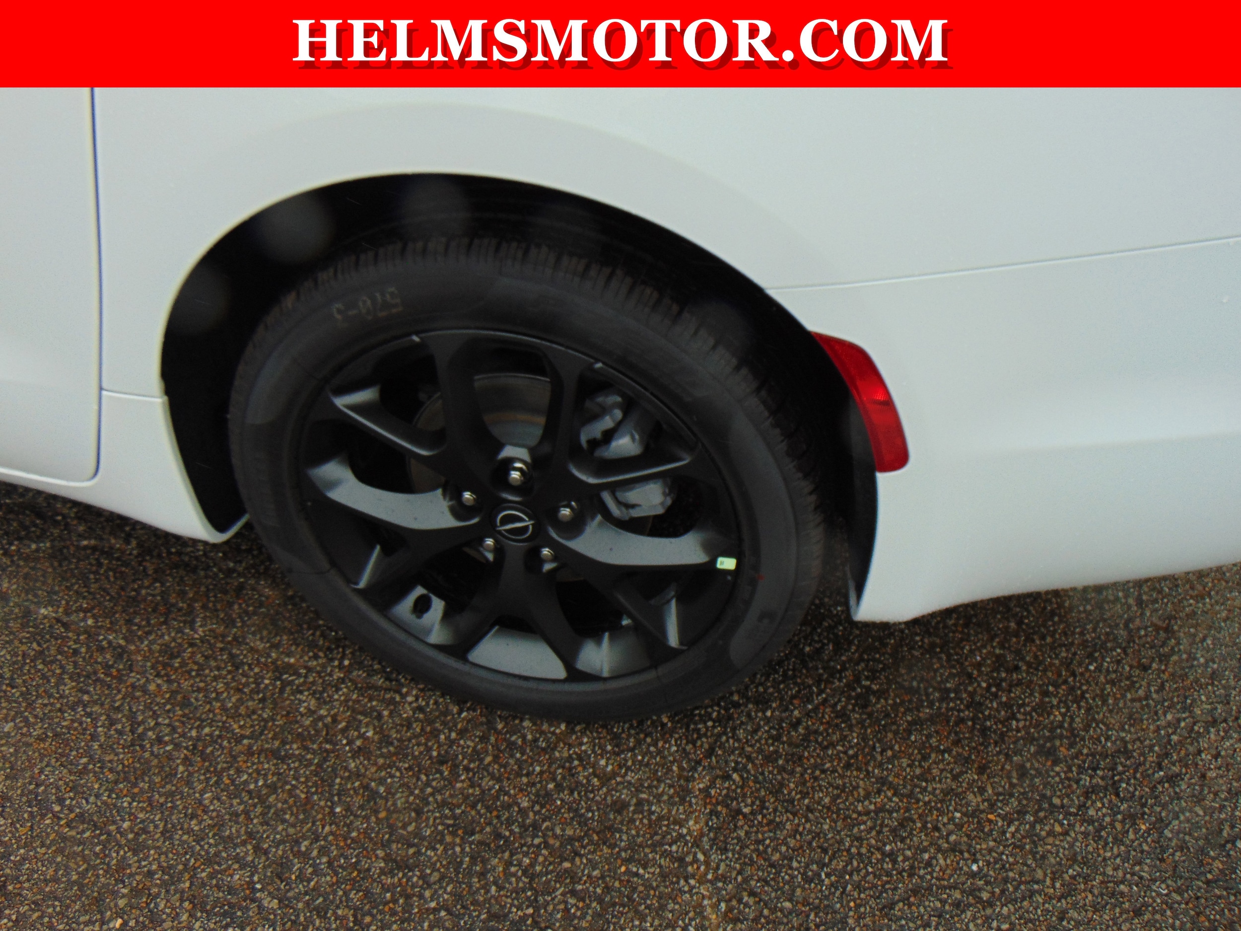 2026 Chrysler Pacifica Select - Photo 16