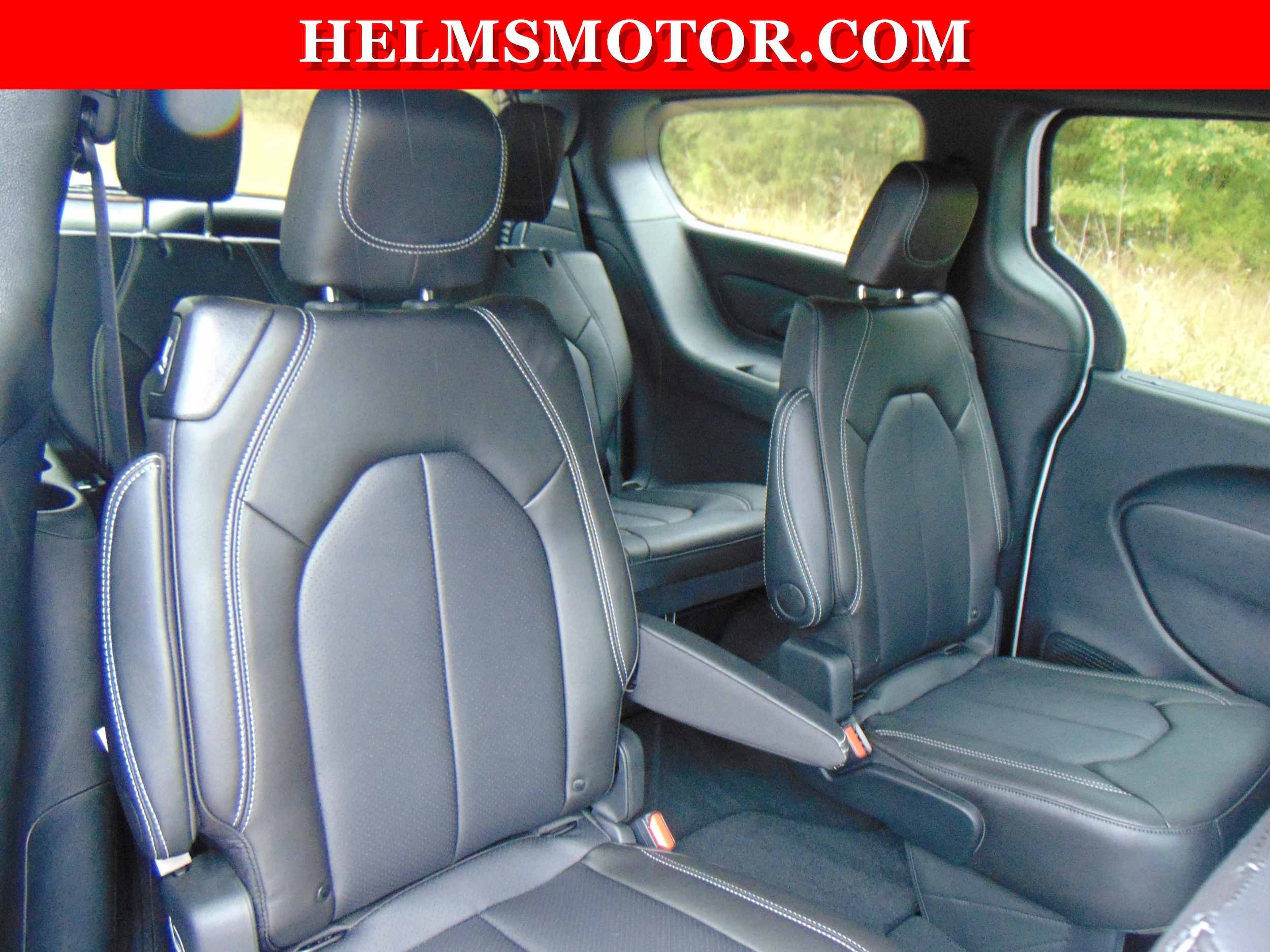 2026 Chrysler Pacifica Select - Photo 38